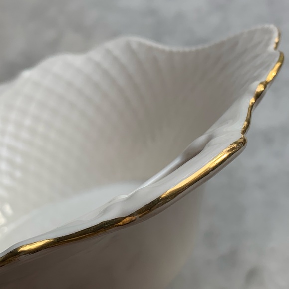 SALE!!Bone China Dish - Picture 5 of 13